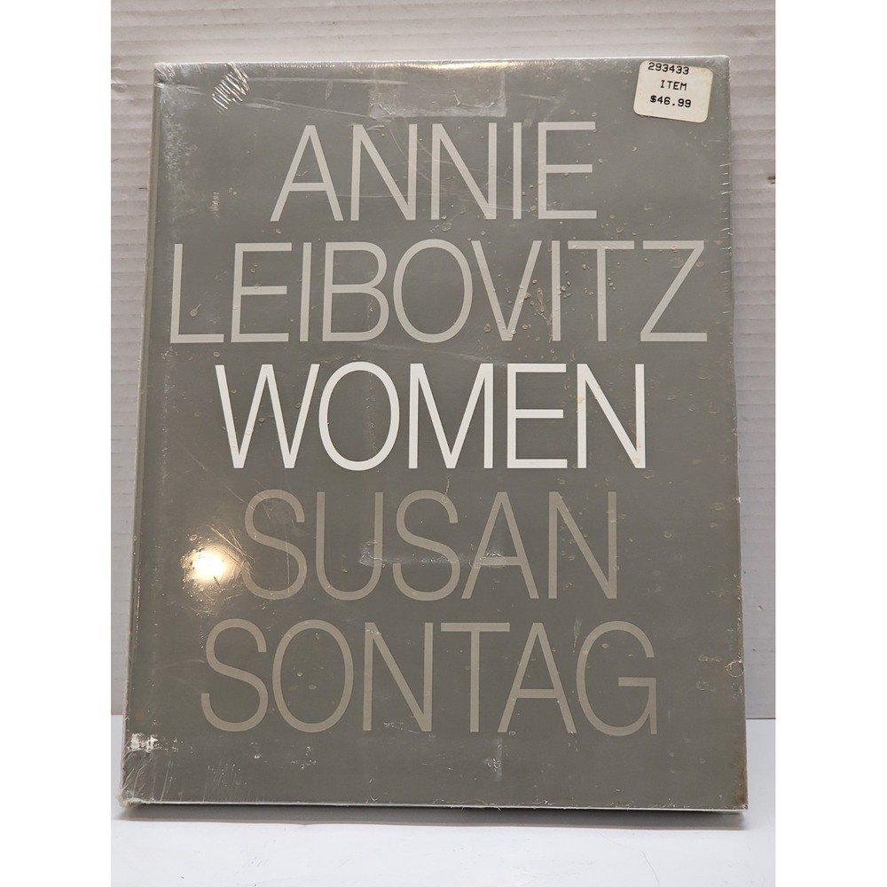 WOMEN by Annie Leibovitz & Susan Sontag Vintage 1999 Hardcover with Dust Jacket